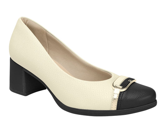 Upgrade your wardrobe for daily wear with The Pump Ref: 654055-003. This essential piece offers both style and comfort